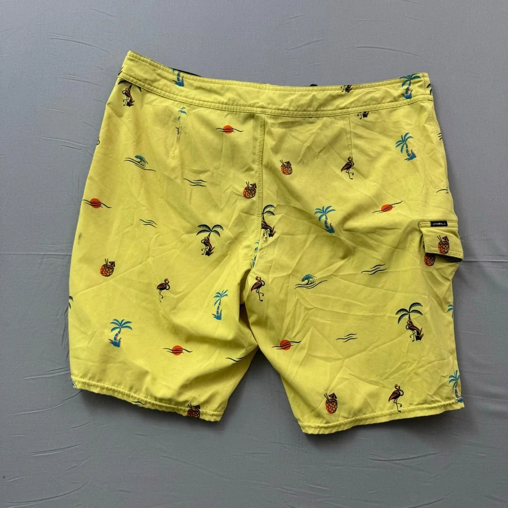 ONeill Mens Yellow Tropical Flamingo‎ Palm Tree Board Shorts Size 36 Swim Trunks